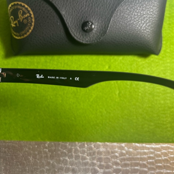 Ray-Ban Sunglasses Unisex - Picture 3 of 4